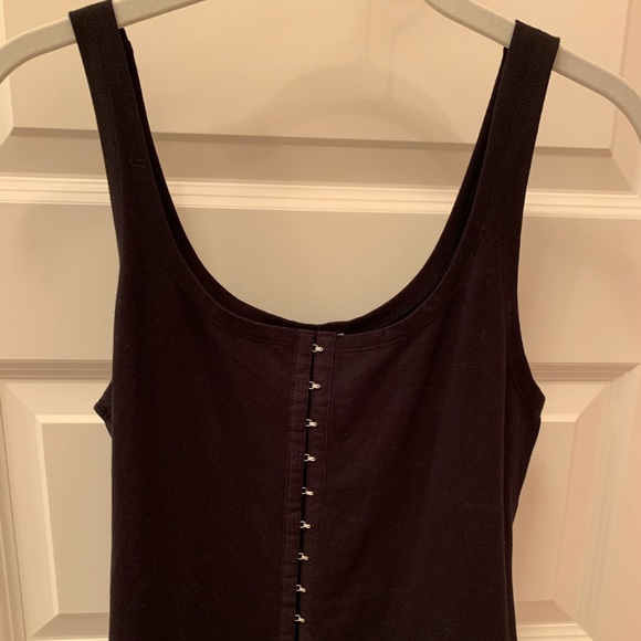 Going out top - Picture 3 of 3